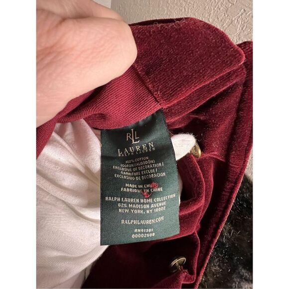 2 ruby red velvet Ralph Lauren crested button pillows - Picture 8 of 9